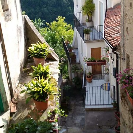 B&B Lo Straniero Rivello Buitenkant foto