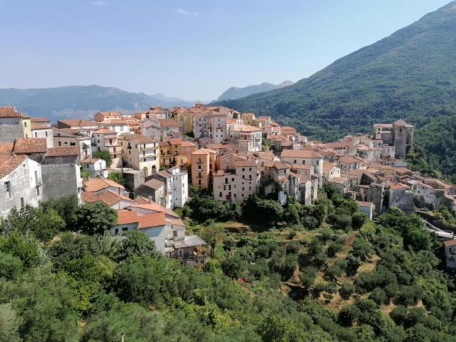 B&B Lo Straniero Rivello Buitenkant foto