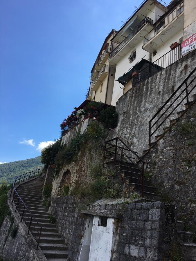B&B Lo Straniero Rivello Buitenkant foto